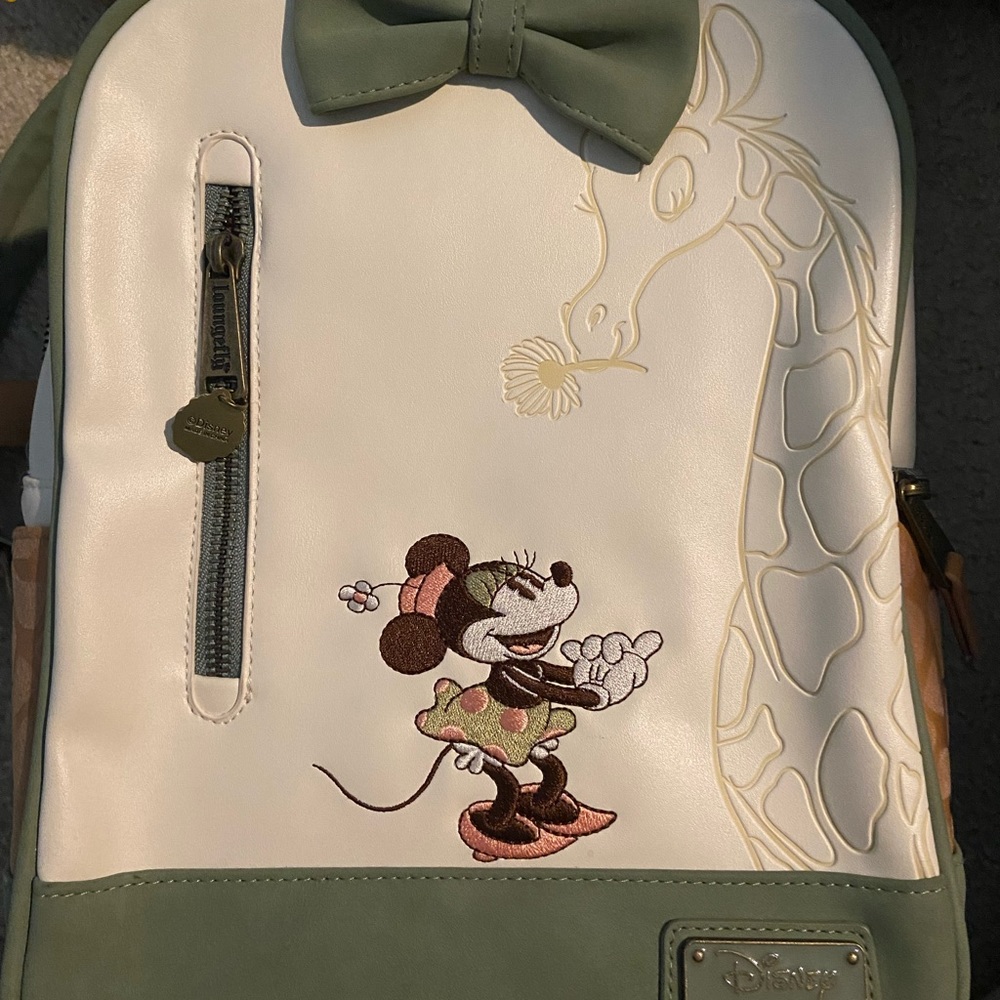 Disney Loungefly: Minnie Sarfai